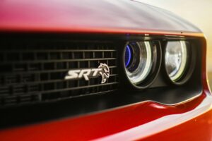 Read more about the article 💰 Don’t Go Broke Trying to Look Rich: The Real Flex is Financial Stability