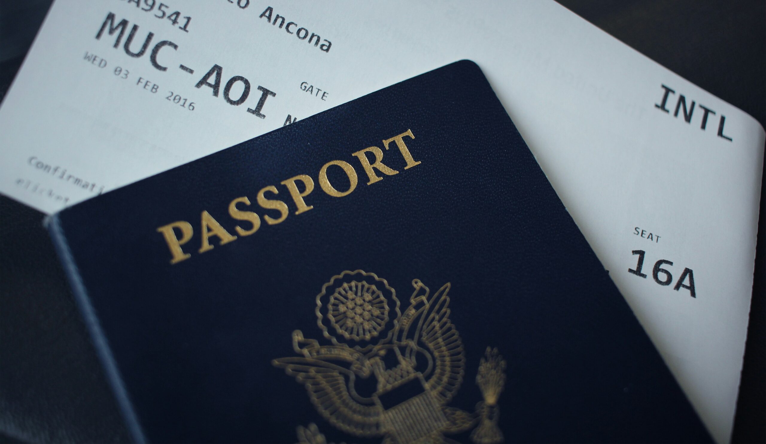 Read more about the article Apple Launches “Digital ID”: Scan Your Passport at Airport Readers Without a Real ID